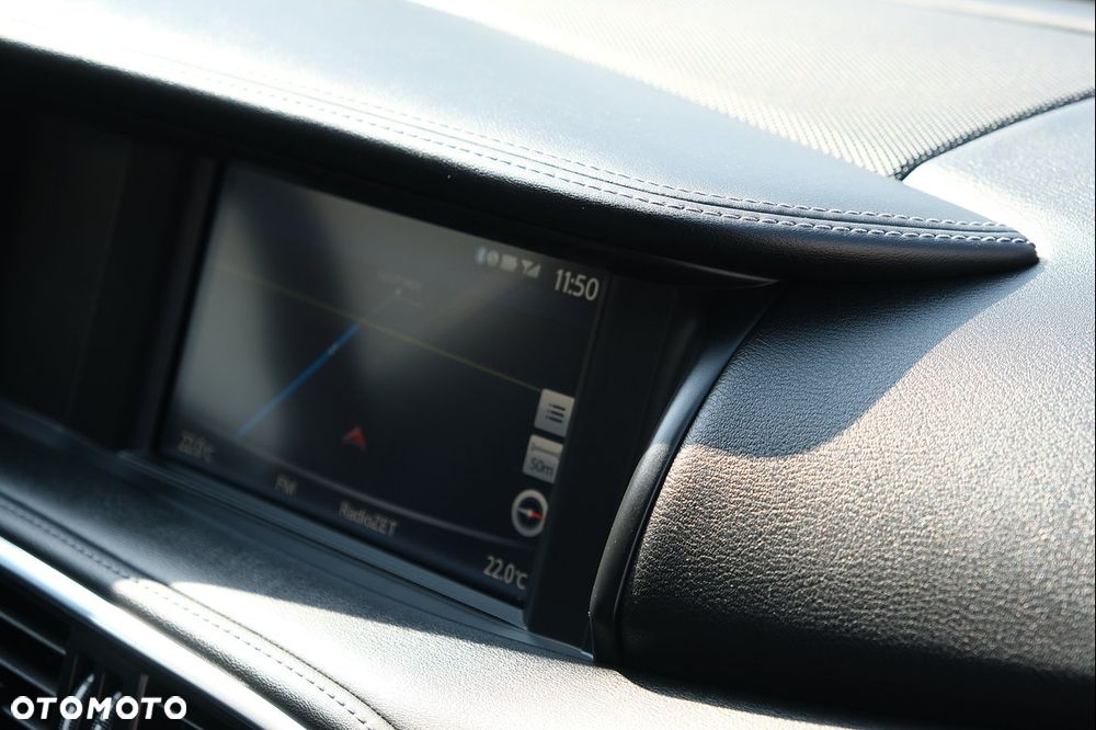 Infiniti Q30 - 26