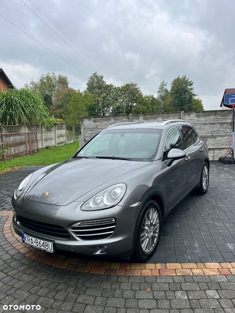 Porsche Cayenne - 2