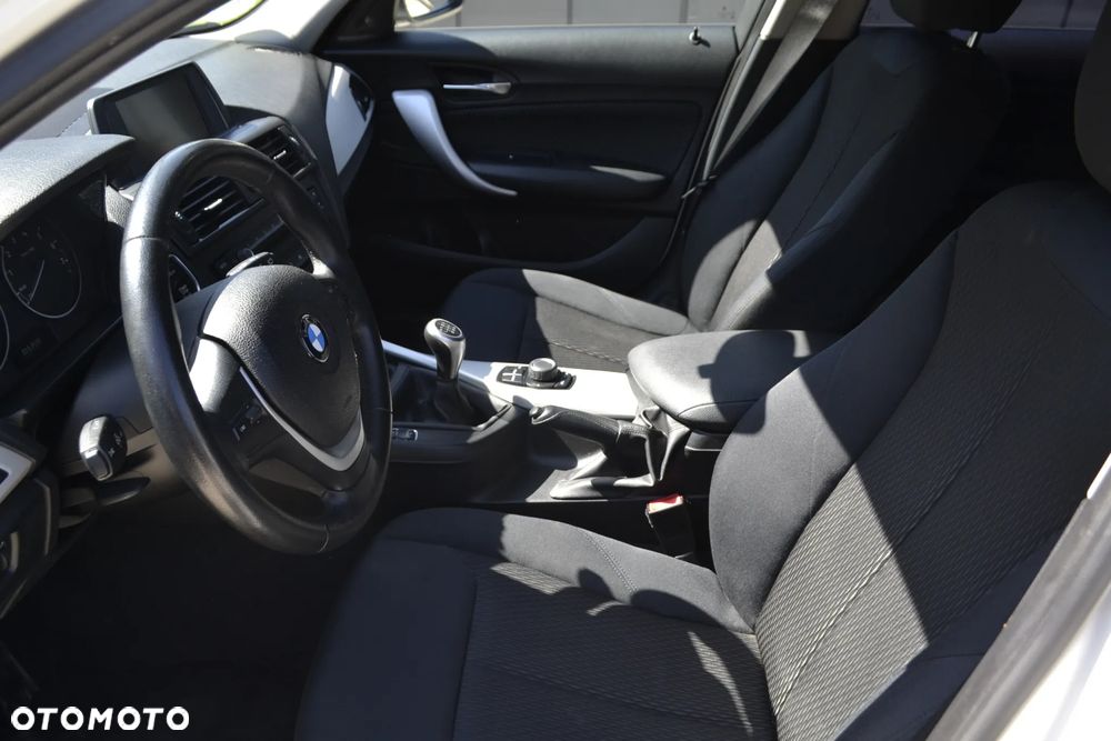 BMW Seria 1 118i Sport Line - 22