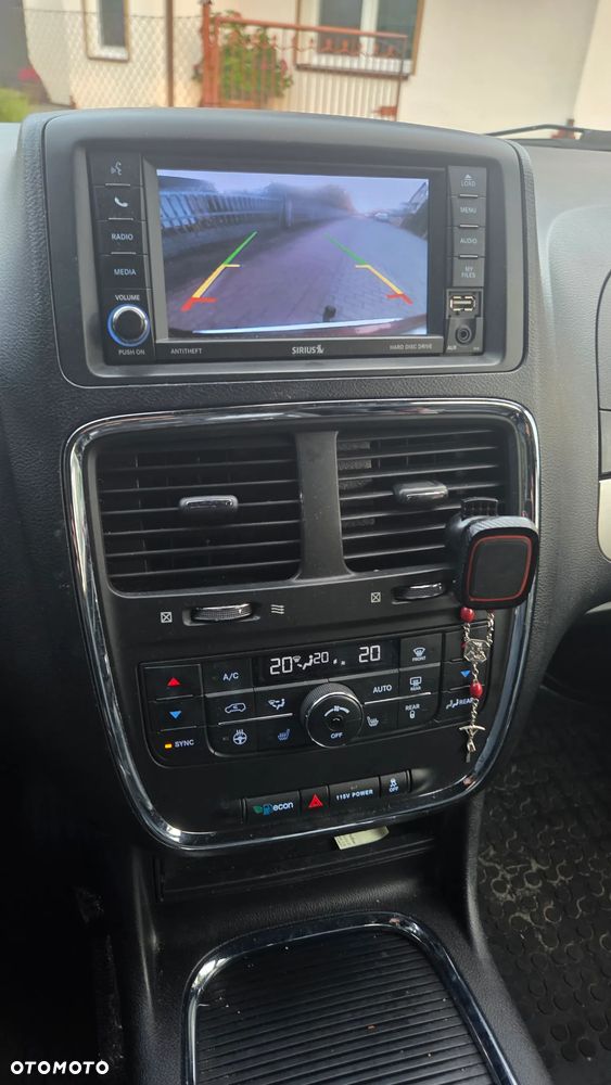Dodge Grand Caravan - 17