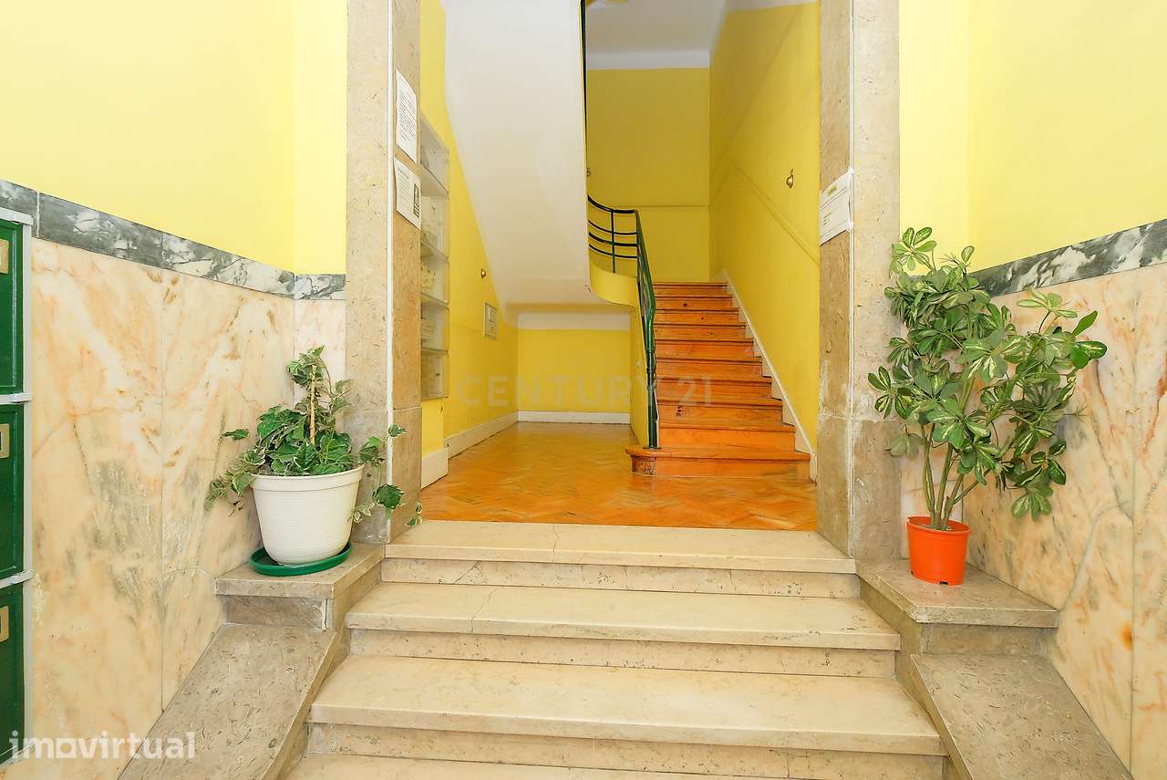 Apartamento T5 com Vista Panorâmica em Alvalade, Lisboa - Grande imagem: 2/26