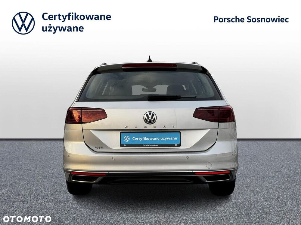 Volkswagen Passat - 5