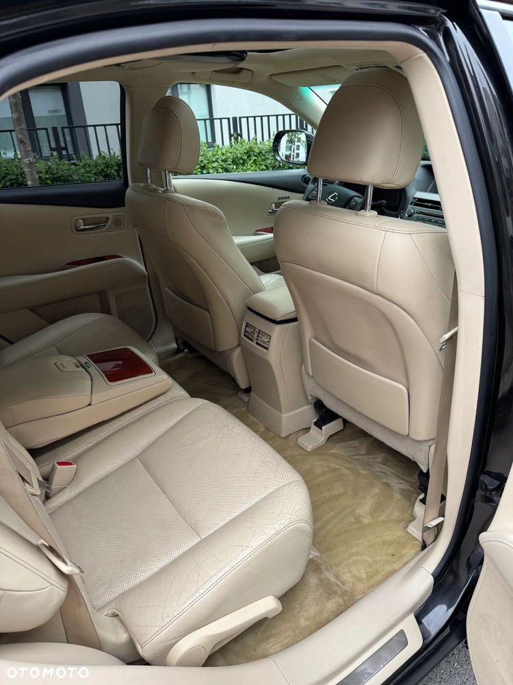 Lexus RX - 12