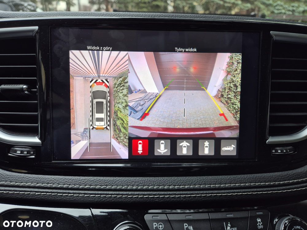 Chrysler Pacifica - 3