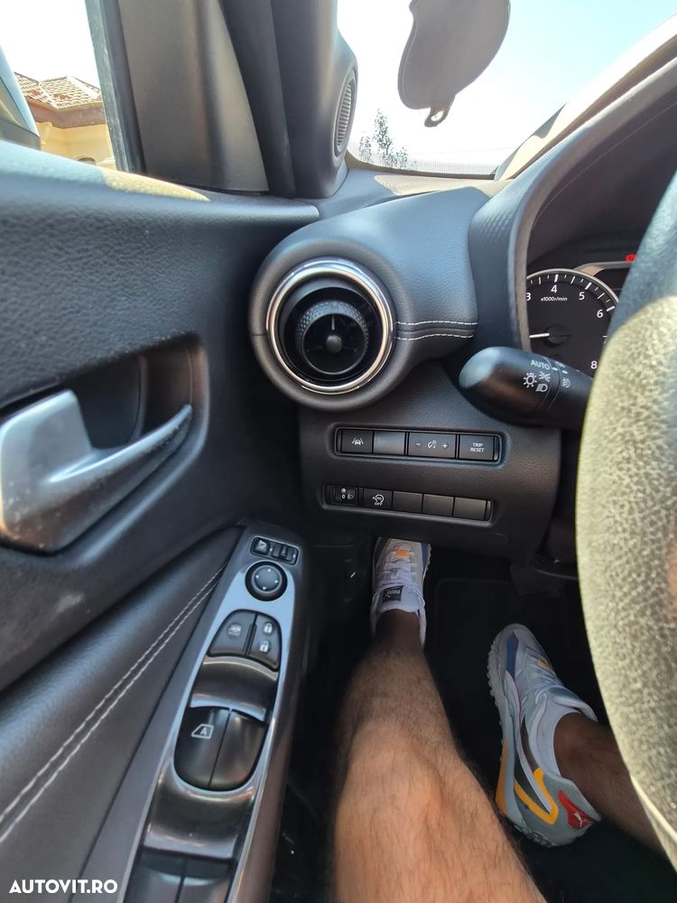 Nissan Juke DIG-T DCT N-Connecta - 10