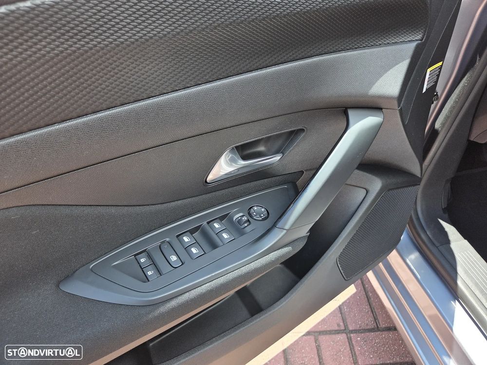 Peugeot 308 SW 1.5 BlueHDi Style - 26