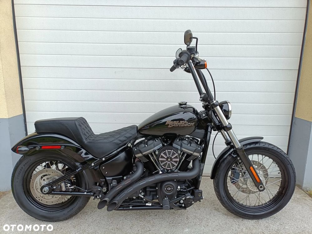 Harley-Davidson Softail Street Bob - 2