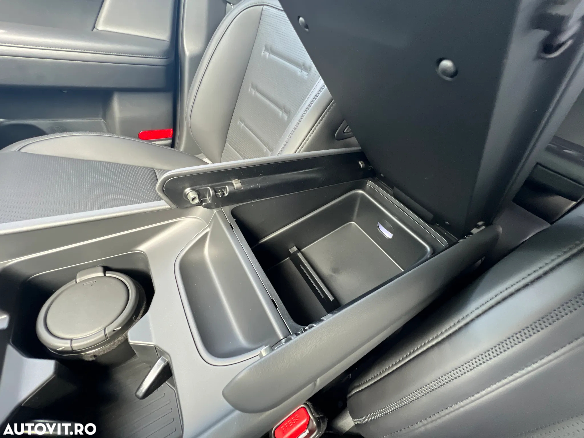 Hyundai Santa Fe 1.6 l 252 CP 4WD 6AT 7 locuri PHEV Calligraphy - 38