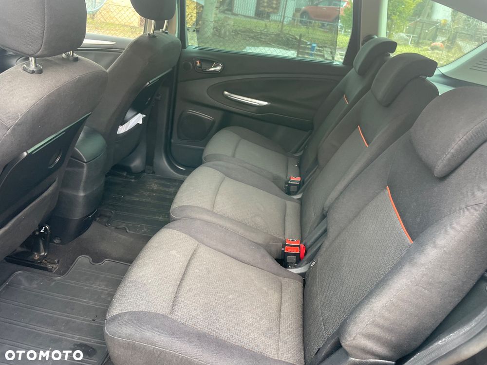 Ford S-Max 2.0 TDCi DPF Ambiente - 11