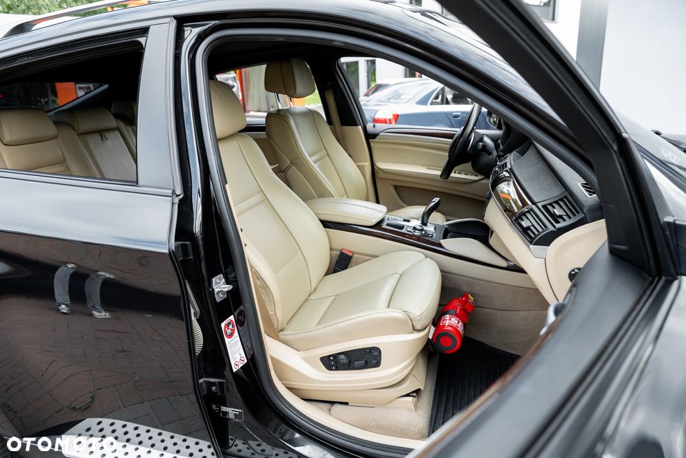 BMW X6 xDrive35i - 25