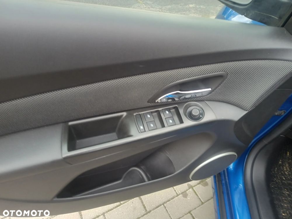 Chevrolet Cruze - 9