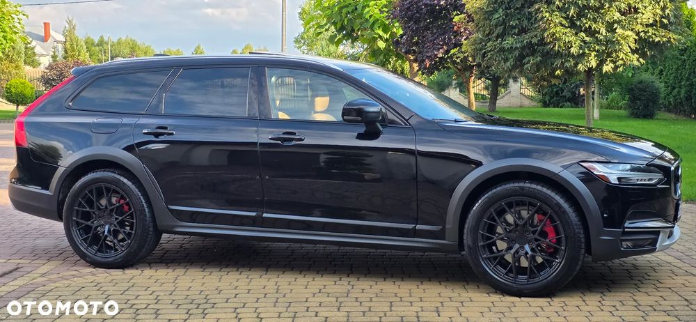 Volvo V90 Cross Country T6 AWD Pro - 29