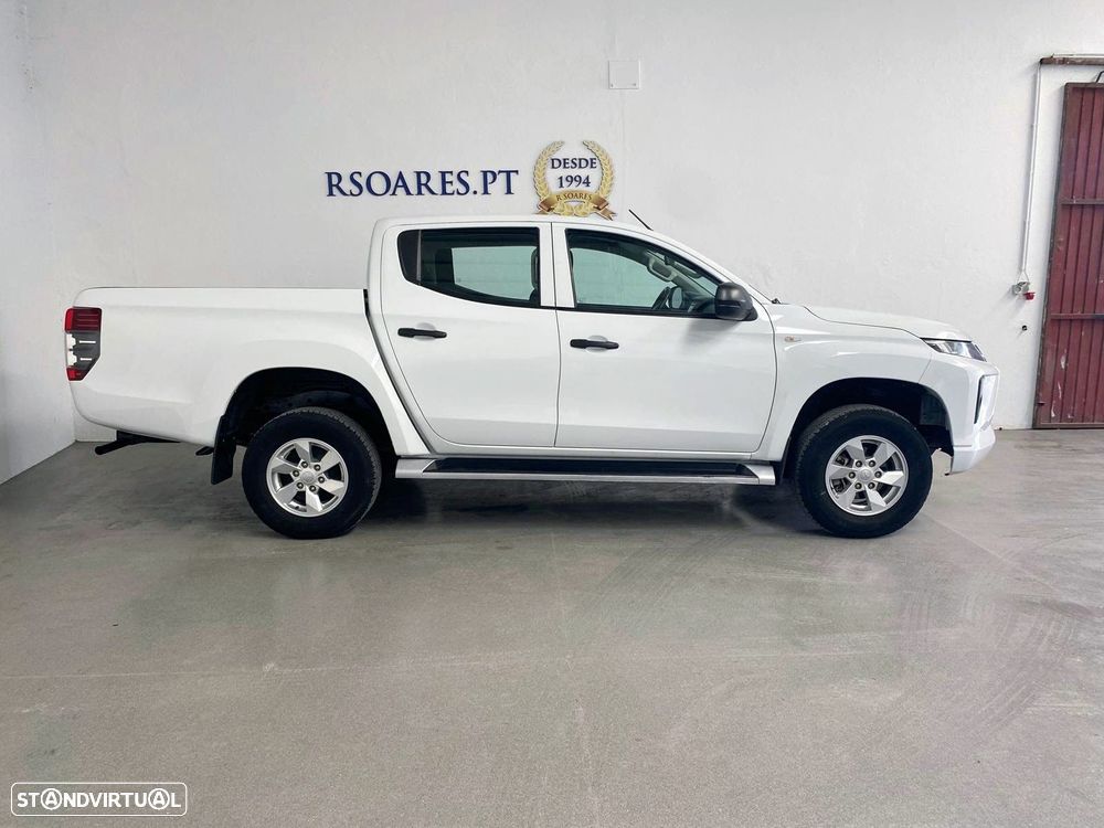 Mitsubishi L200 2.3 DI-D CD Invite 4WD - 4