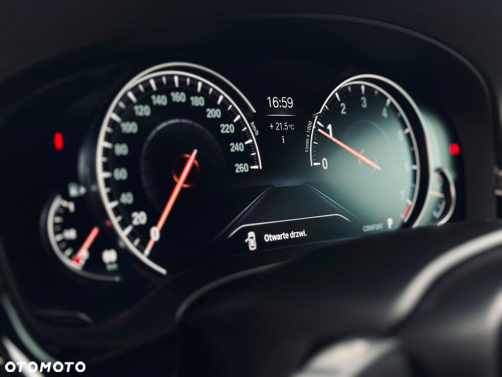 BMW Seria 5 530i GPF M Sport sport - 32