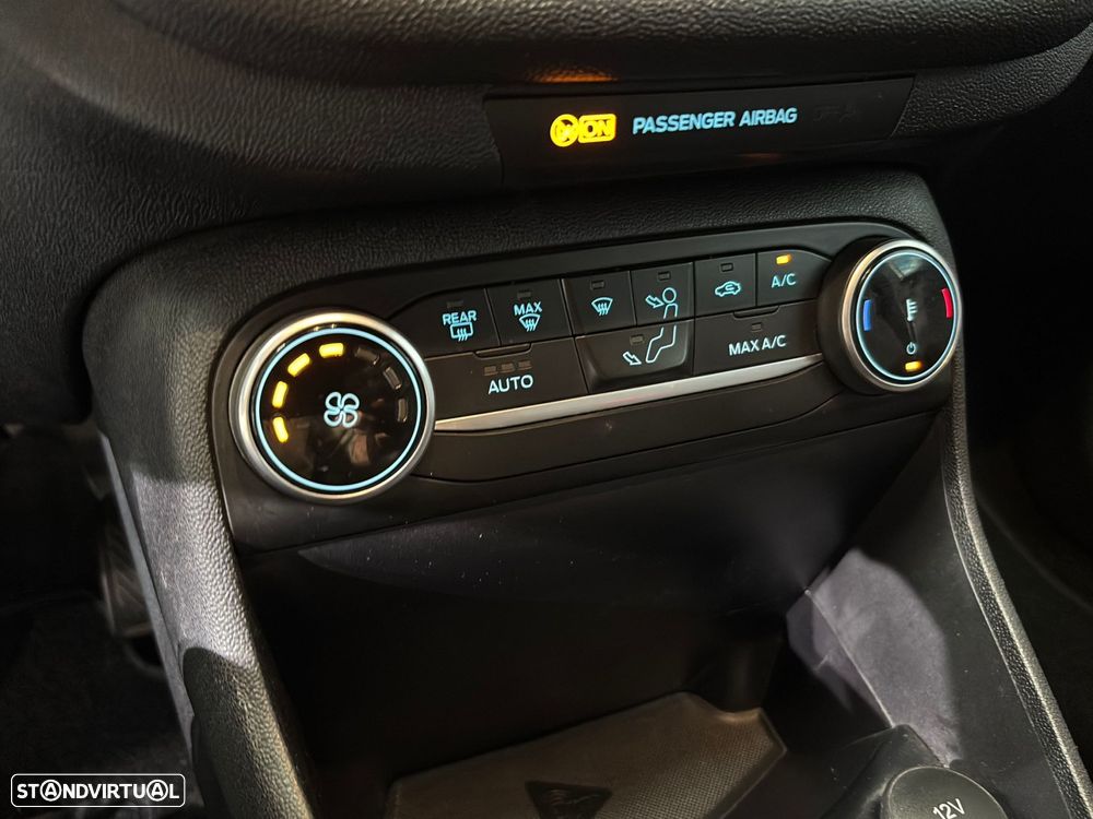 Ford Fiesta 1.0 EcoBoost ST-Line - 12