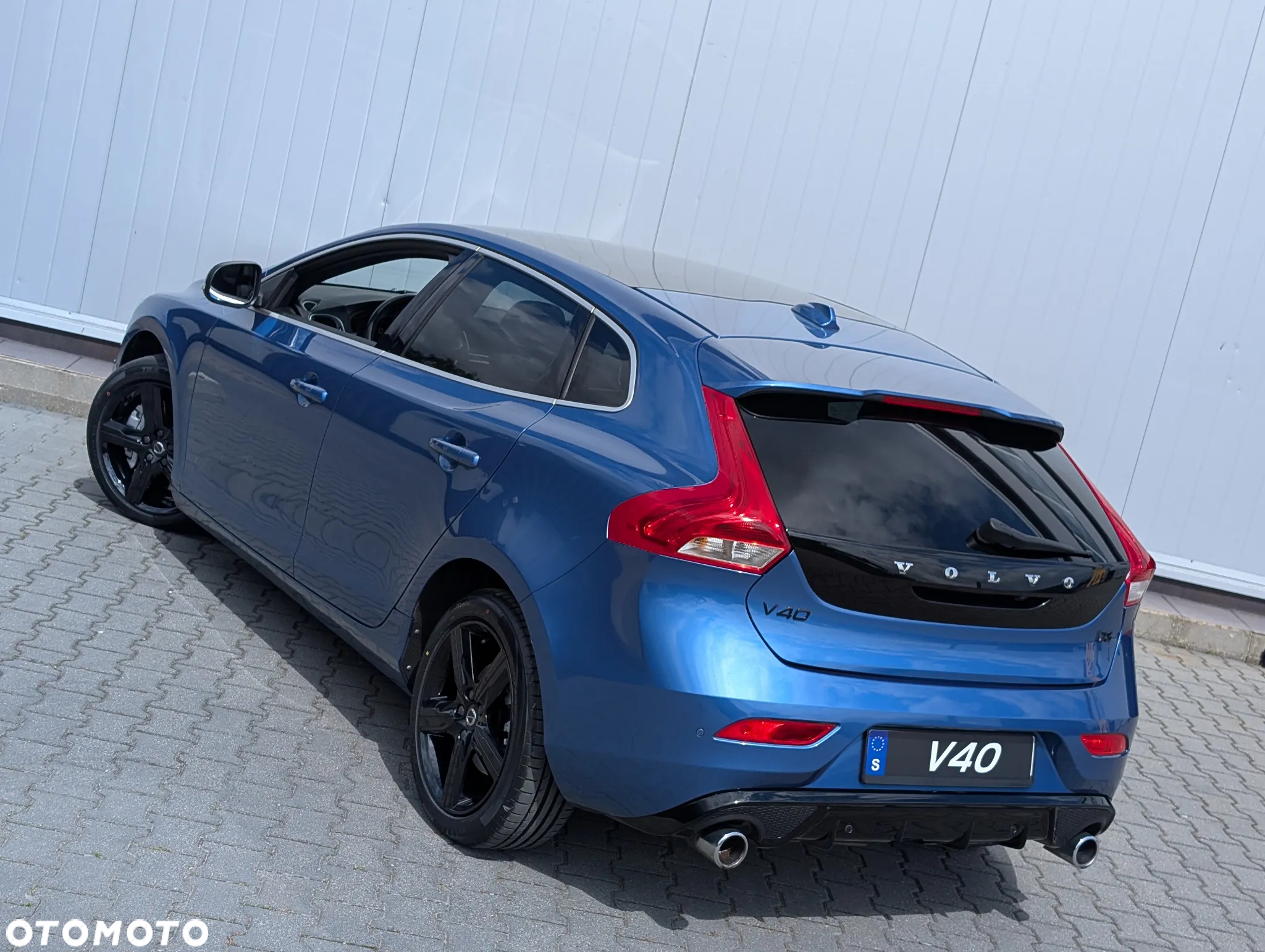 Volvo V40 D3 Geartronic RDesign - 2