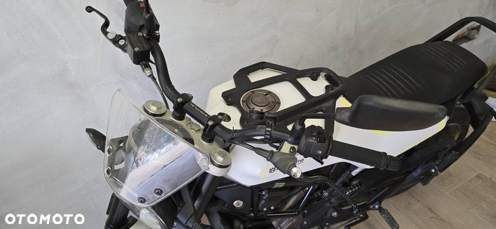 Husqvarna Vitpilen - 14