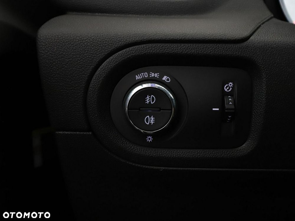 Opel Grandland X 1.2 Start/Stop Automatik Business INNOVATION - 33