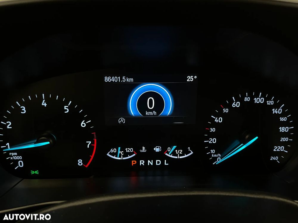 Ford Focus 1.0 EcoBoost Trend Edition - 26