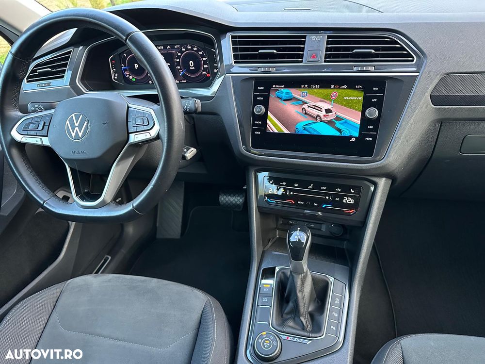 Volkswagen Tiguan - 13