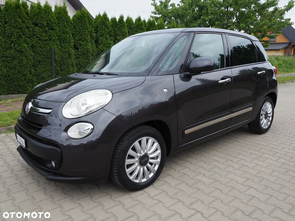 Fiat 500L 1.4 16V Urban Edition - 4