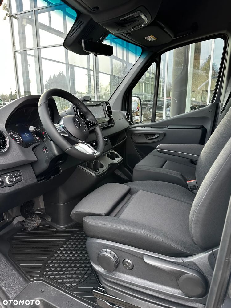Mercedes-Benz Sprinter 319 CDI Furgon SELECT - 13