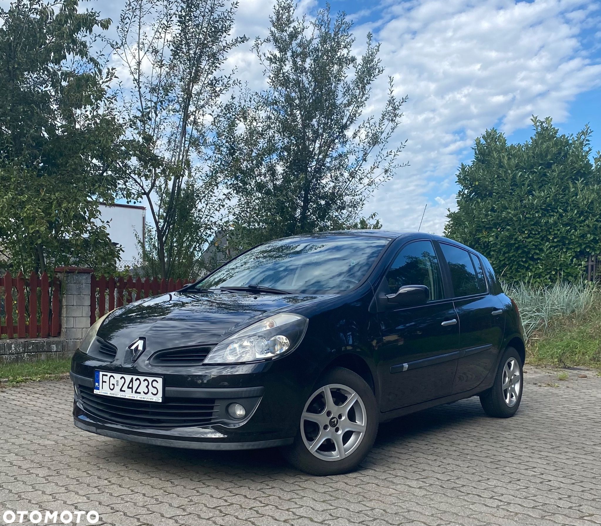 Renault Clio 1.2 16V 75 Dynamique - 1