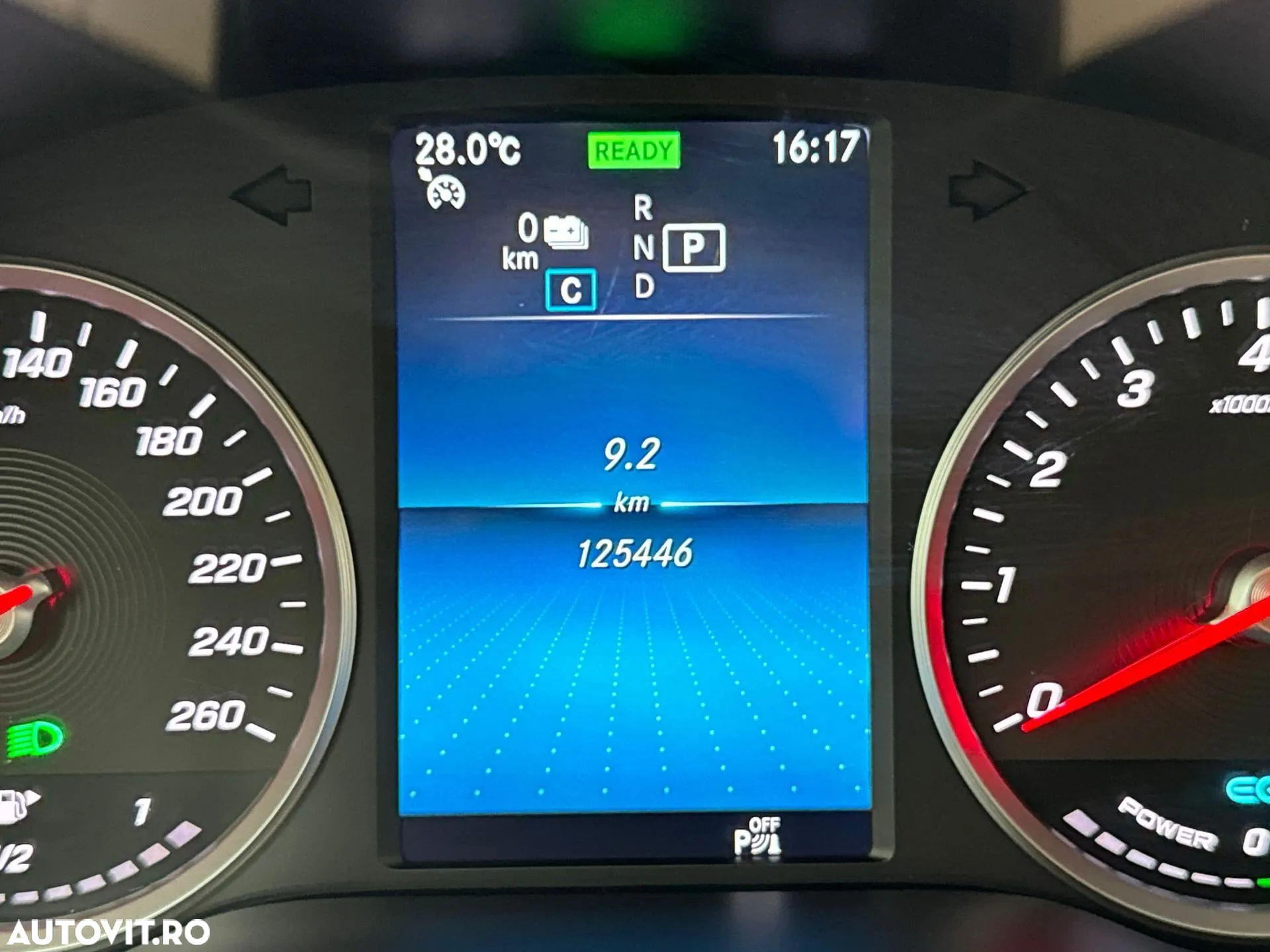 Mercedes-Benz GLC 300 e 4MATIC - 16