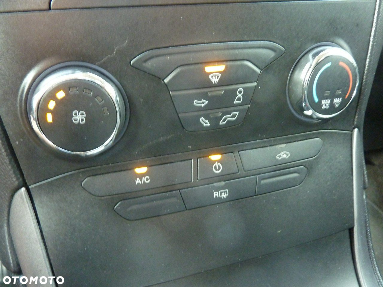 Ford Edge - 23