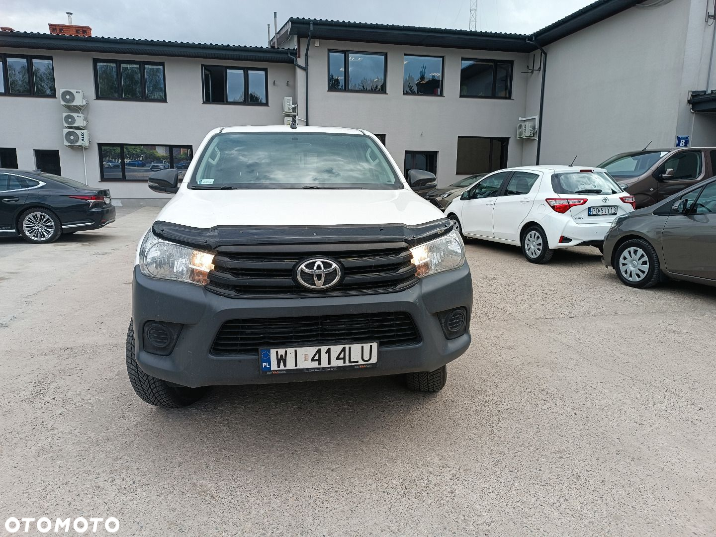 Toyota Hilux - 4