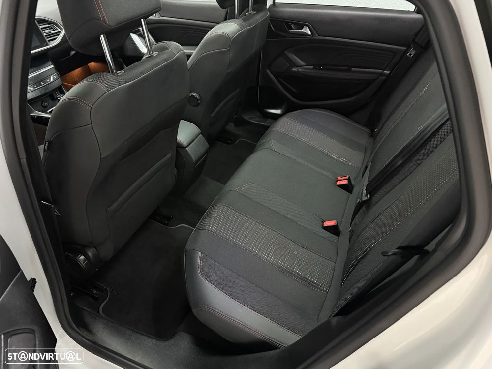 Peugeot 308 1.5 BlueHDi GT Line EAT8 - 5