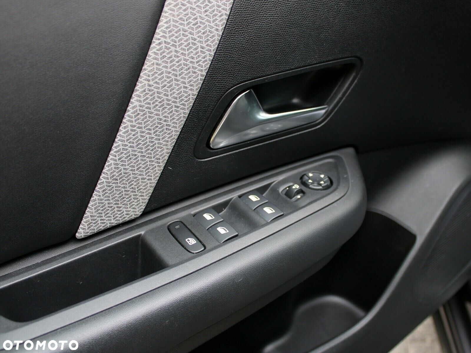 Citroën C4 1.5 BlueHDi Shine S&S - 36