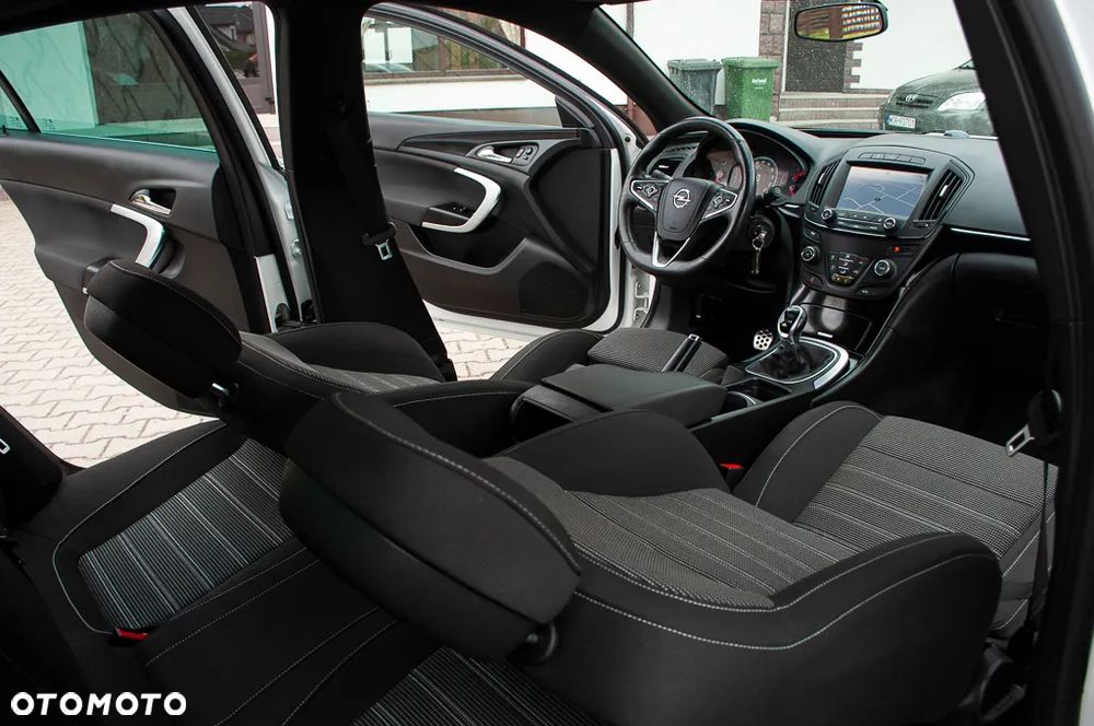 Opel Insignia 1.4 T Cosmo S&S - 25