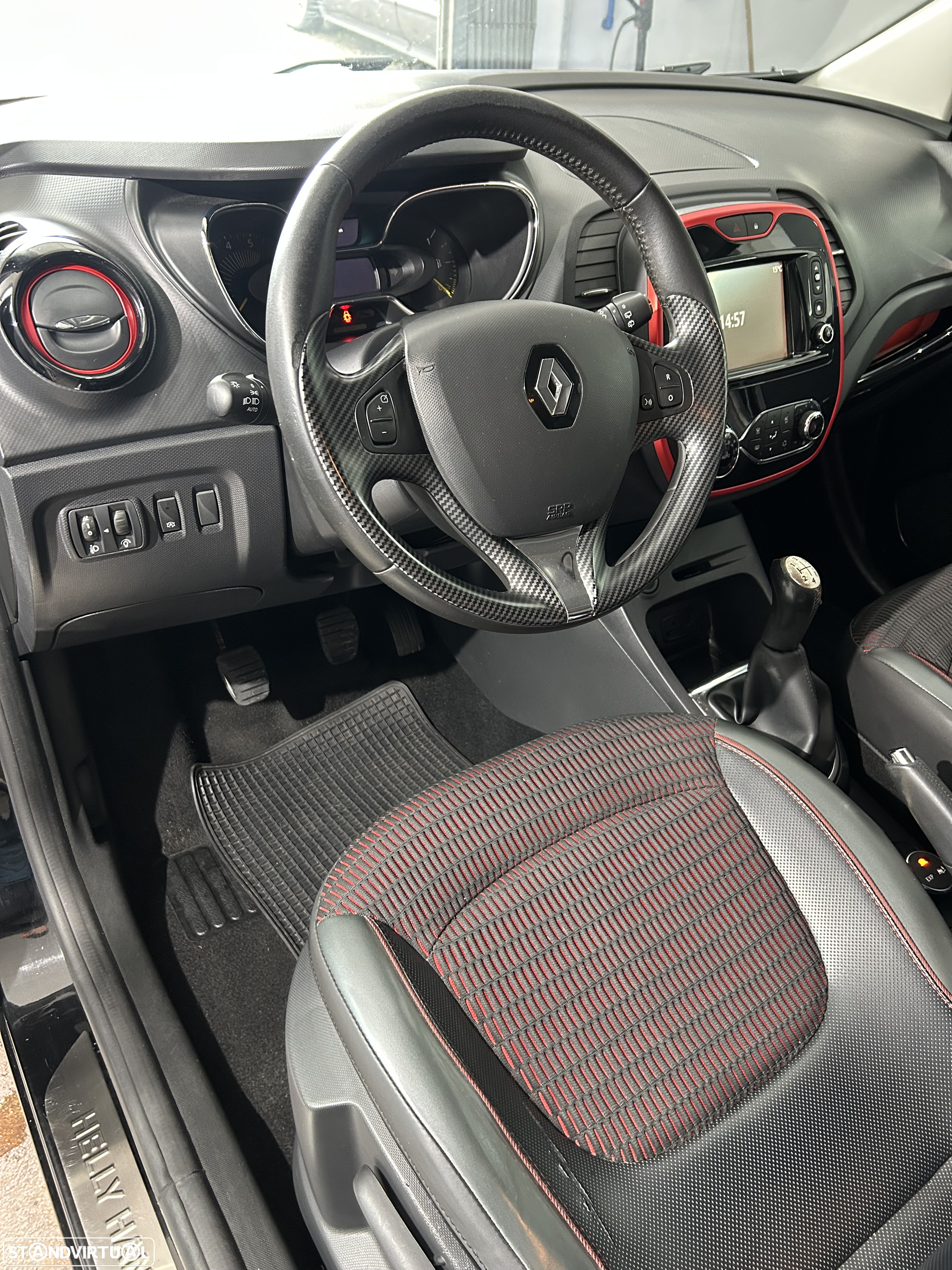 Renault Captur 1.5 dCi Helly Hansen - 10
