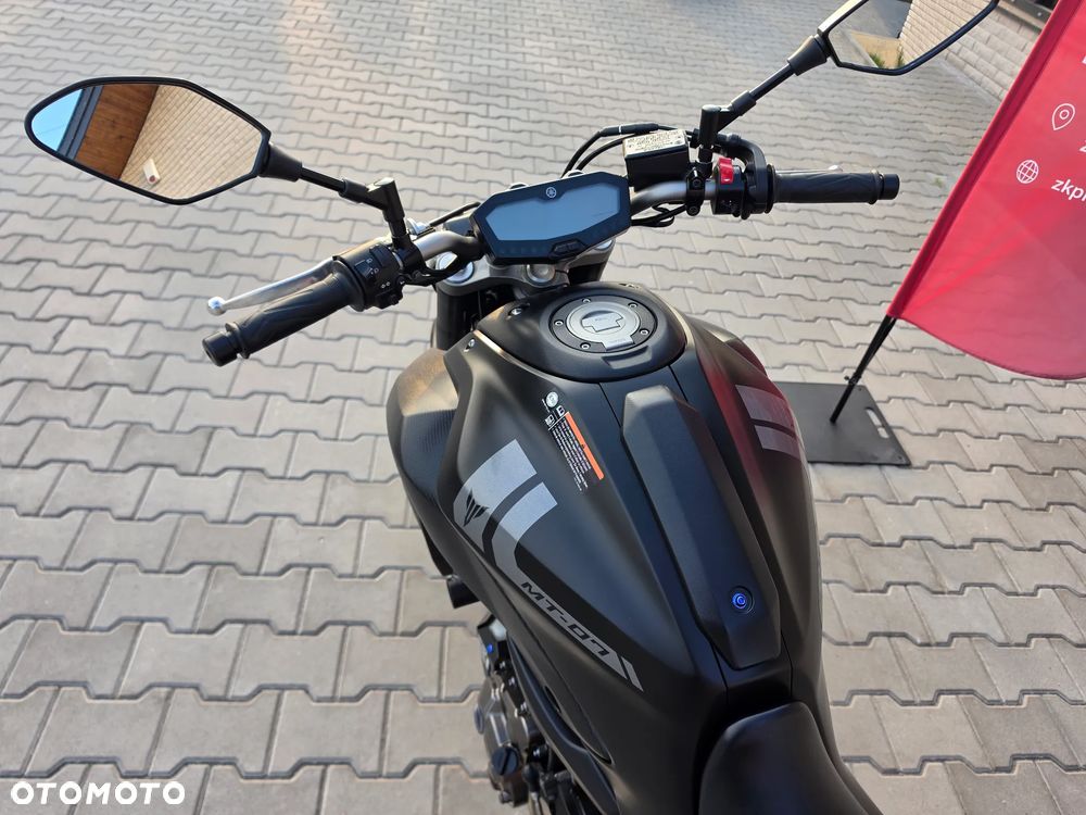 Yamaha MT - 8