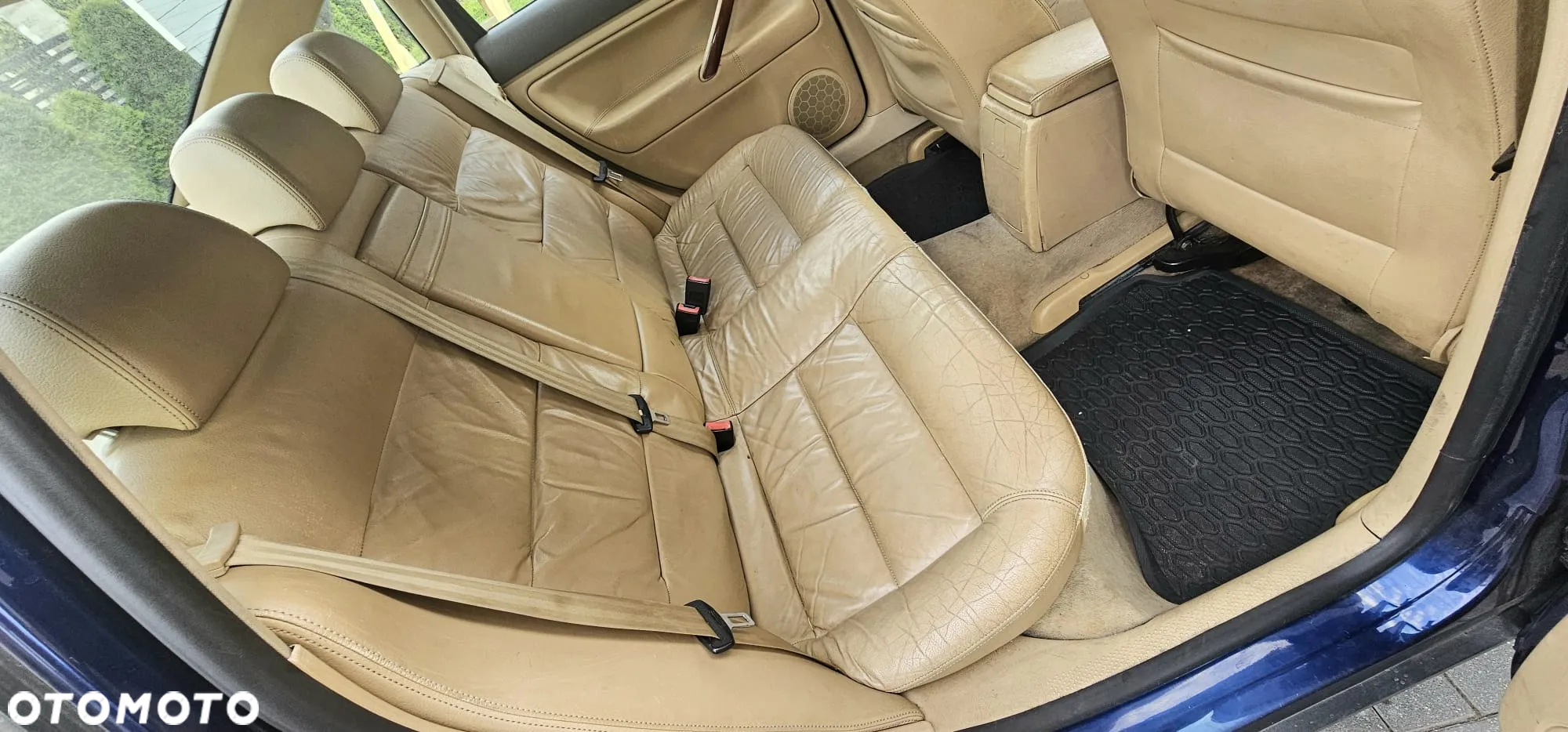 Volkswagen Passat 1.9 TDI Highline - 10