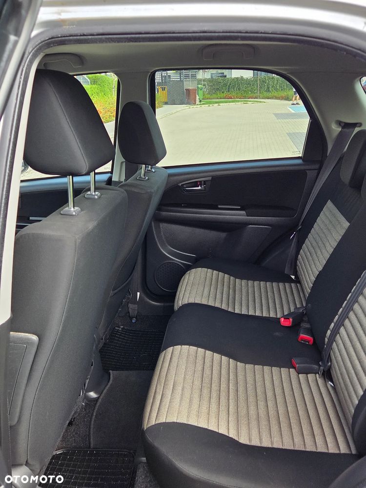 Fiat Sedici 1.6 16V 4x4 Emotion - 17