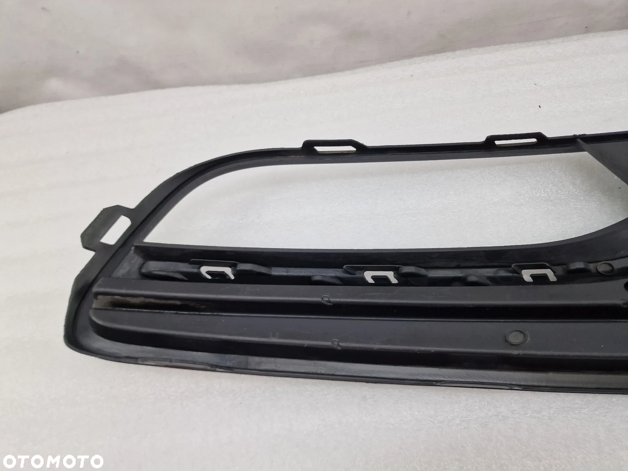 VW POLO 6C0 LIFT 13- LEWA KRATKA BOCZNA ZDERZAKA PRZEDNIEGO PRZÓD , 6C0853665K , NR AUKCJI E/78 - 29