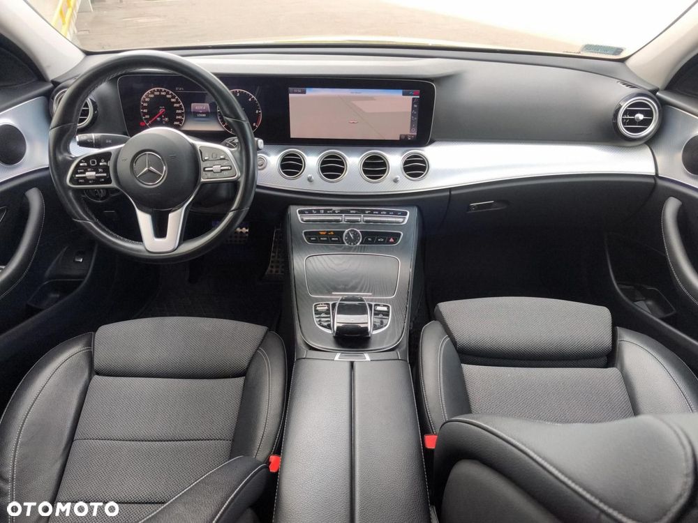 Mercedes-Benz Klasa E - 11