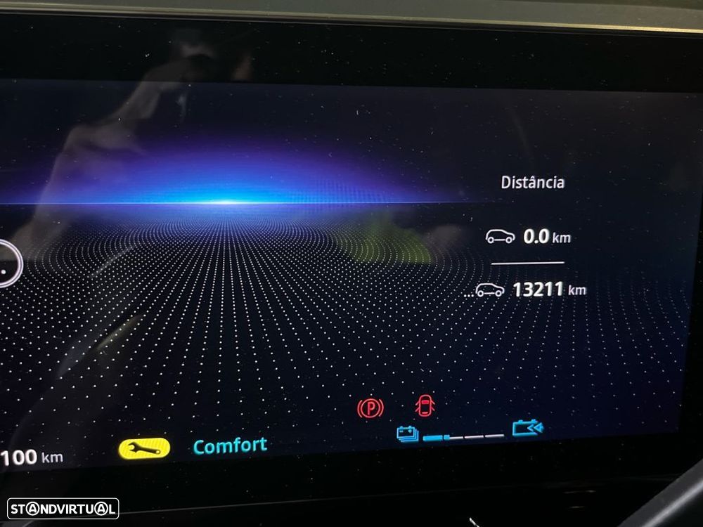 Renault Austral 1.2 E-Tech Iconic - 9