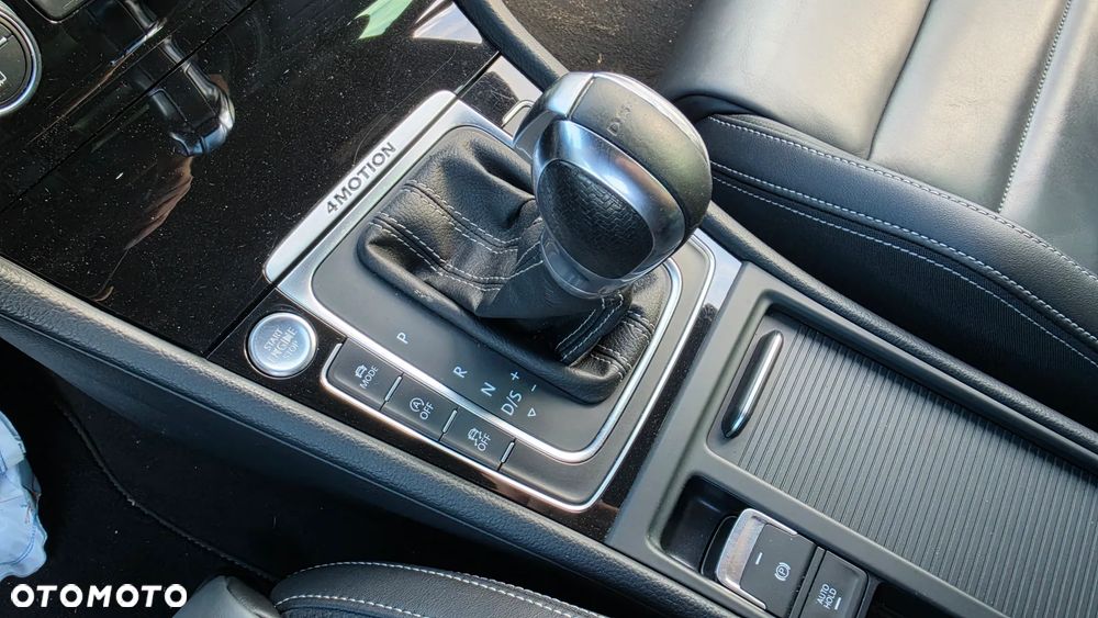 Volkswagen Golf - 23