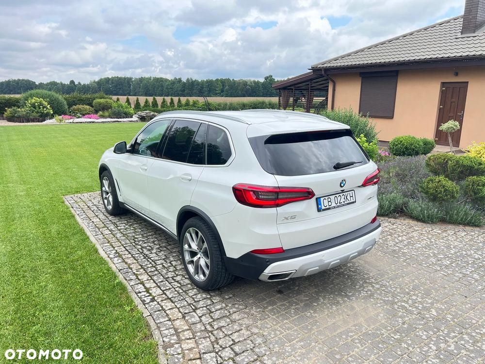 BMW X5 xDrive40i - 4