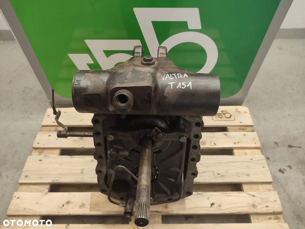 PTO Valtra T 151(TB0101) - 1