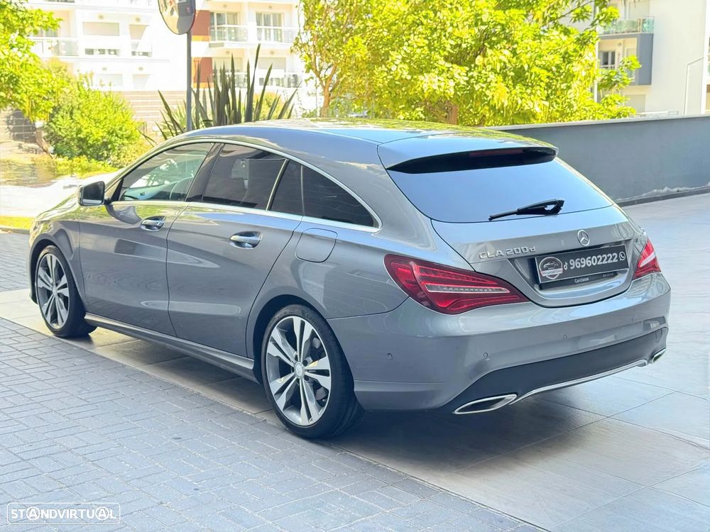 Mercedes-Benz CLA 200 d Shooting Brake AMG Line - 14