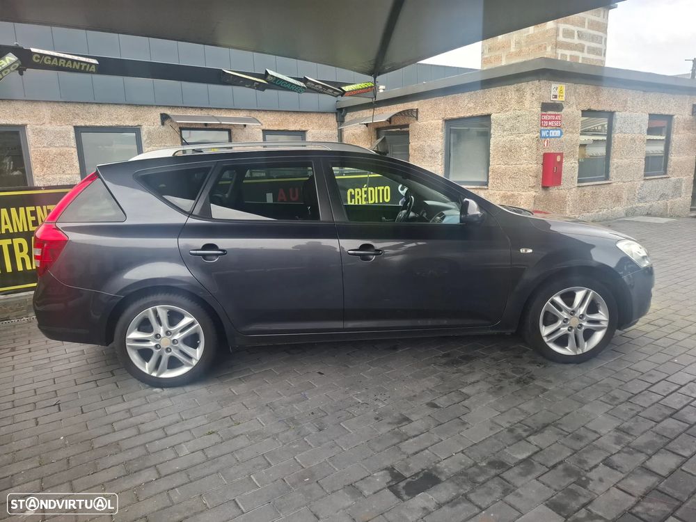Kia Ceed SW 1.6 CRDi LX - 13