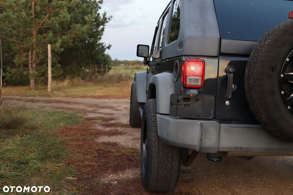 Jeep Wrangler - 10