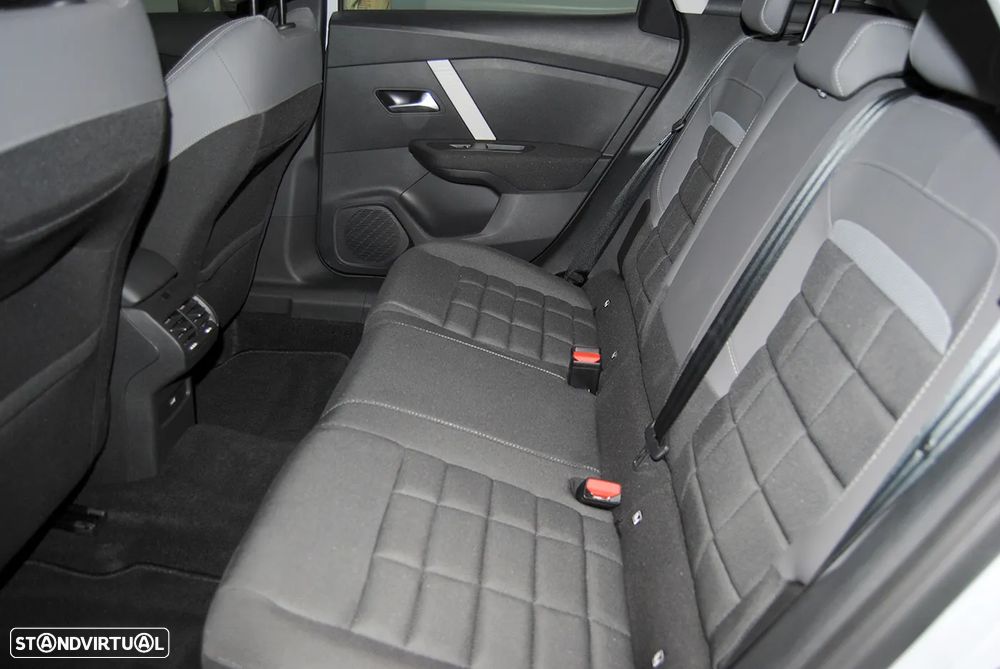 Citroën C4 1.2 Hybrid Plus e-DSC6 - 16