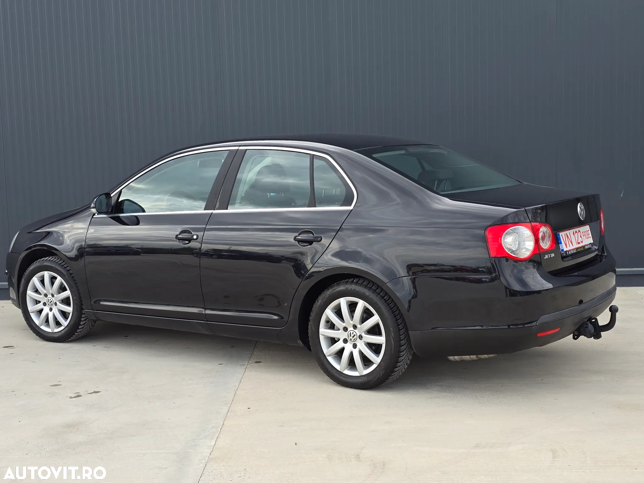 Volkswagen Jetta 1.4 TSI Comfortline - 3