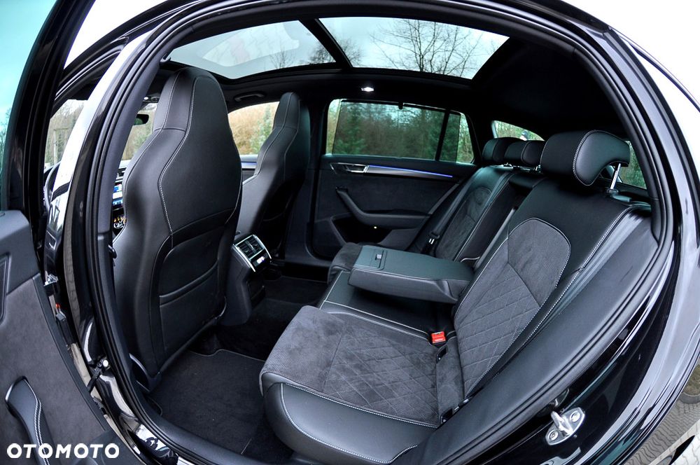 Skoda Superb 1.5 TSI DSG Sportline - 17