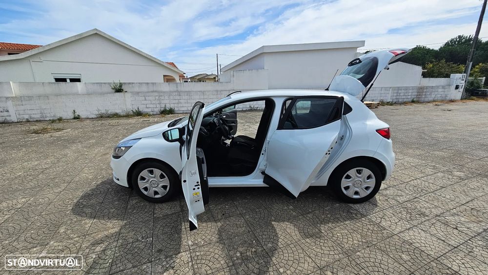 Renault Clio 1.5 dCi Zen - 12